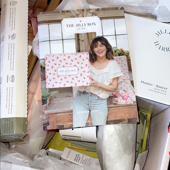 Planter+Saucer from Hudson+Oak! Color Ouster White Semi Matte Finish,New In Box. - Picture 4 of 4